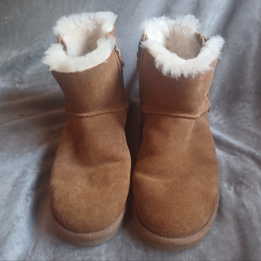 Women's mini zipper uggs